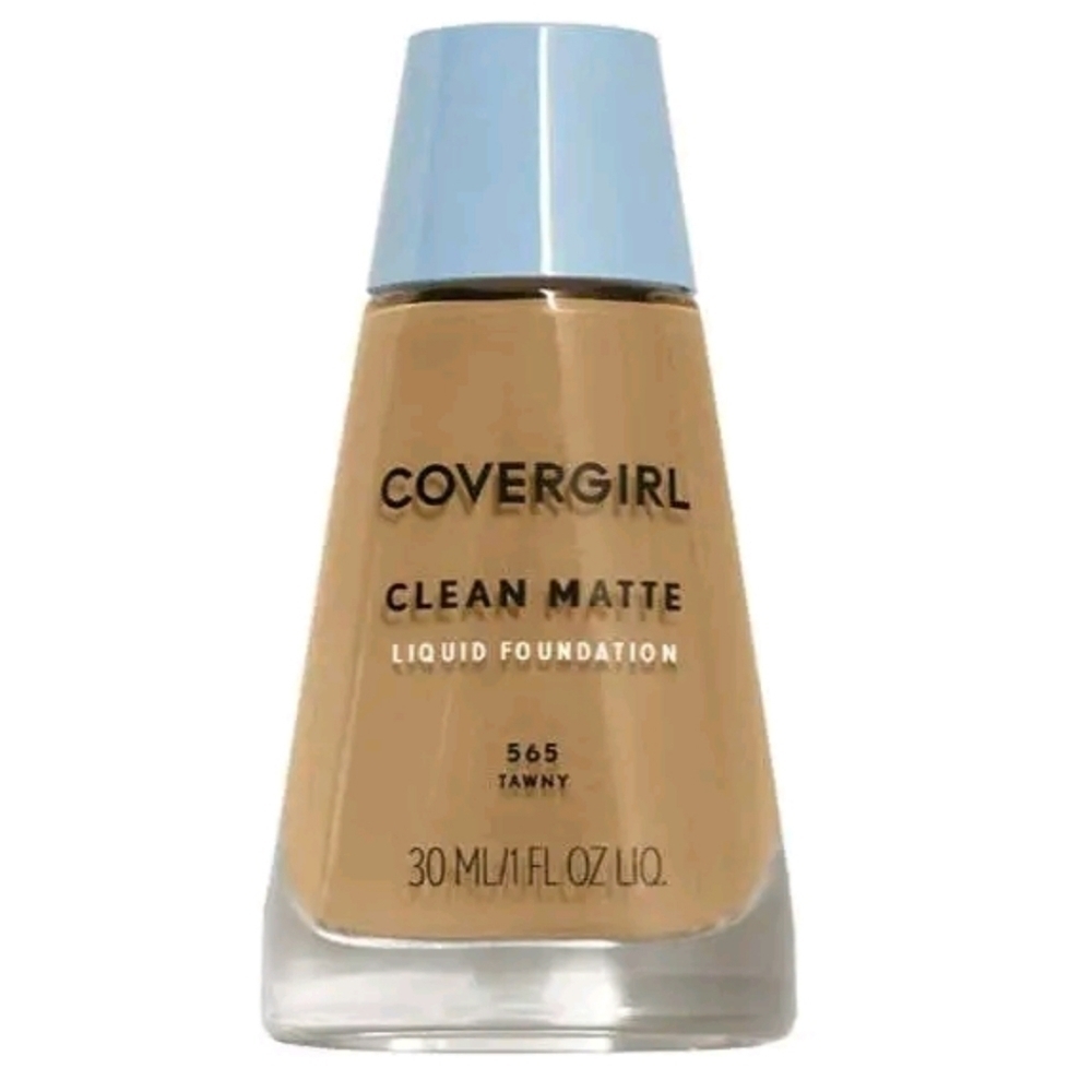 LAST ONE 🔥COVERGIRL Clean matte Liquid Foundation tawny fauve